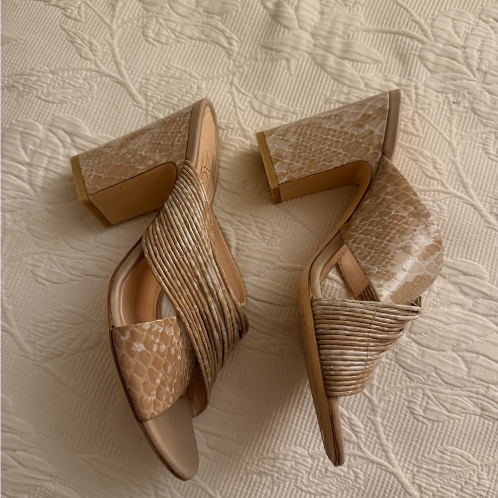 AGL Women's Beige mules